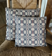 PATRIOTS KNOT BRICK/NAVY/LINEN 16"X16" PILLOW